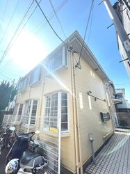 ハイツこもも三軒茶屋の物件外観写真